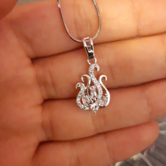 Jewellery - Picture 3 of 3